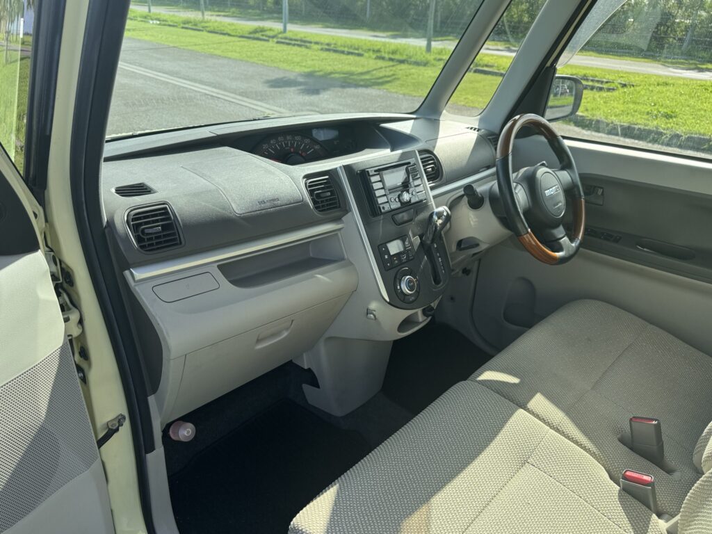 沖縄中古車ダイハツタントX SA格安人気軽自動車