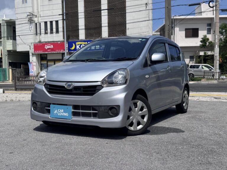 宜野湾市で買取したダイハツ ミライース 2014年式の外観